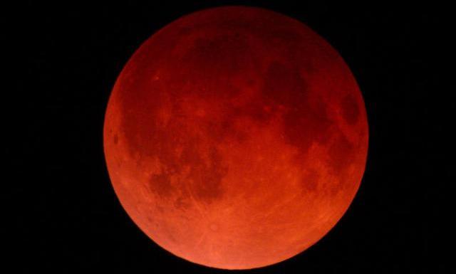 月全食今晚帶來“紅月亮”