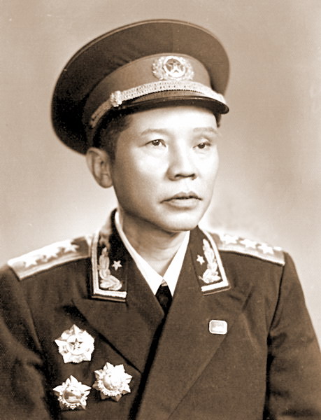 朱良才:第一个要求退出领导岗位的开国上将