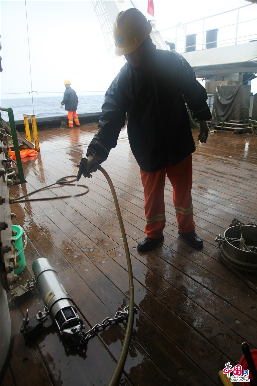 海洋,海洋六号,多管取样,大雨