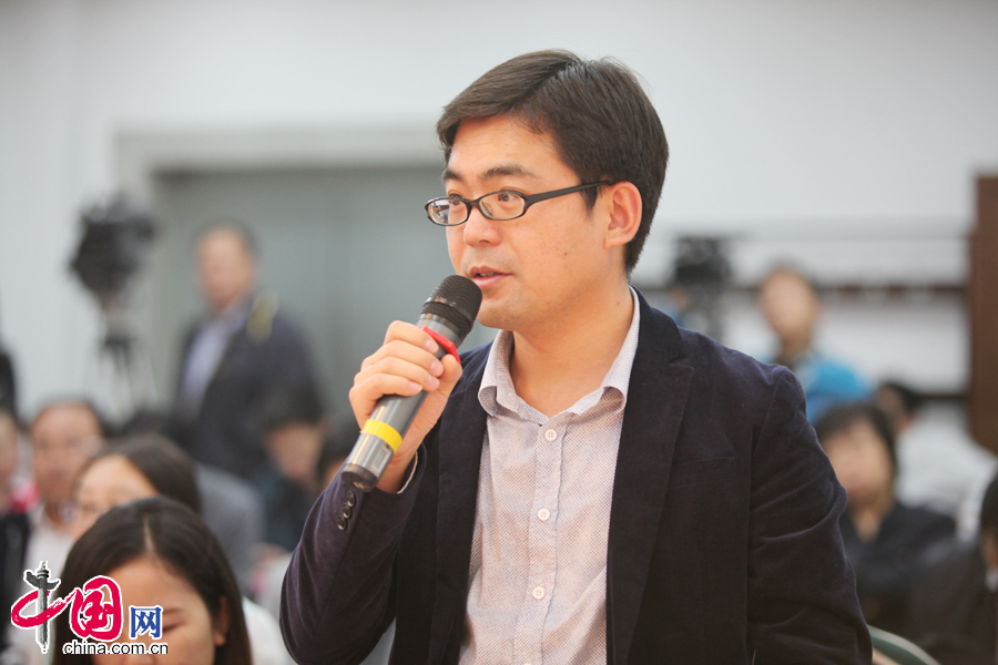 2014年10月10日，农业部就“农业科技创新”有关情况举行新闻发布会。图为中国网记者现场提问。 中国网记者 郑亮摄影