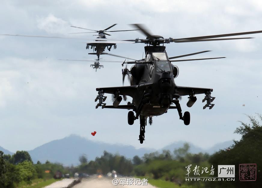 实拍某陆航旅武直10编队训练[组图]