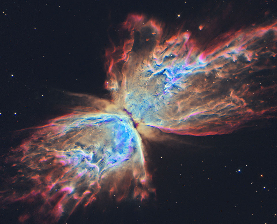哈勃望遠鏡拍攝到恒星“死亡”畫面 色彩絢爛酷似蝴蝶[組圖]