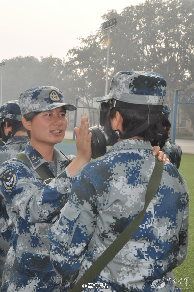 軍營“女漢子”是怎樣煉成的