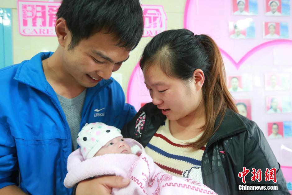 湖南首例袖珍嬰兒將出院 創造生命奇跡[組圖]