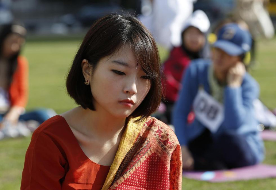 南韓首爾舉行“第一屆發呆比賽” 9歲女童奪冠