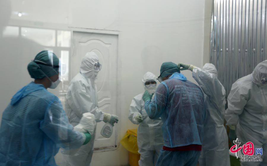我国首支援塞医疗队已确诊埃博拉患者94例[组图]
