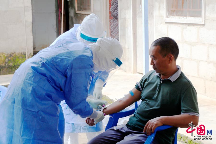 駐塞中資企業疑似埃博拉感染病例紀實[組圖]