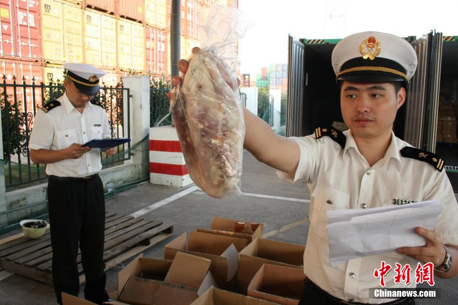 寧波海關查獲20余噸違規出口食品 內含凍雞凍鴨[組圖]