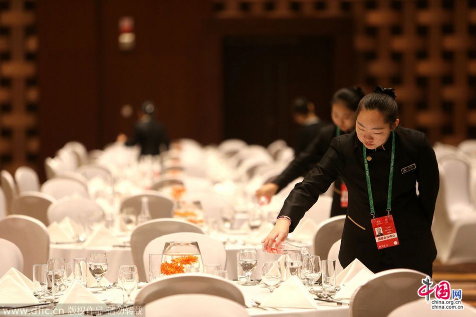 APEC峰会:国家会议中心筹备万人用餐[组图]