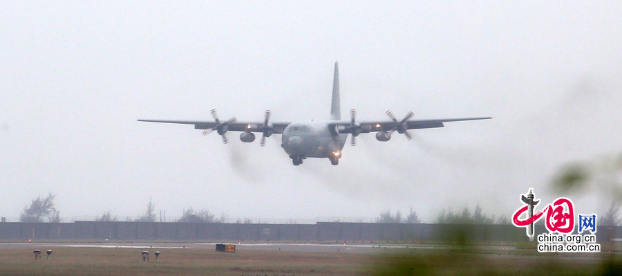 阿聯酋空軍c130“大力神”運輸機抵達珠海