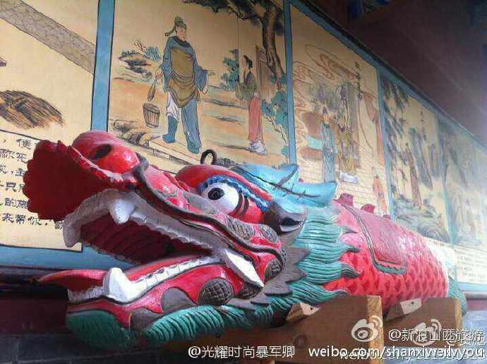 太原千年伏龙寺突发大火被烧毁