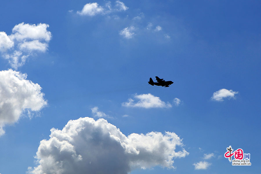 飞上蓝天的工作机