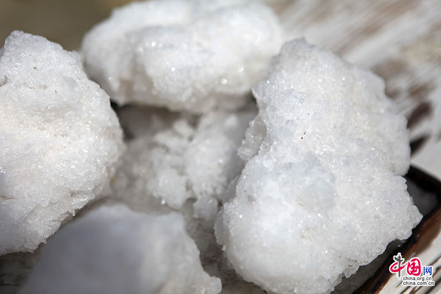 析出的海盐结晶