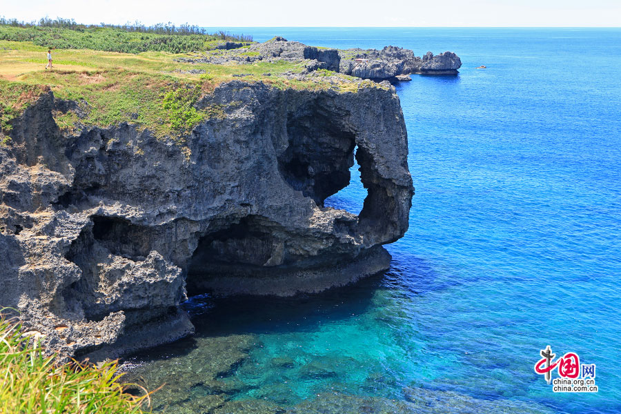 万座毛的标志——大象礁石