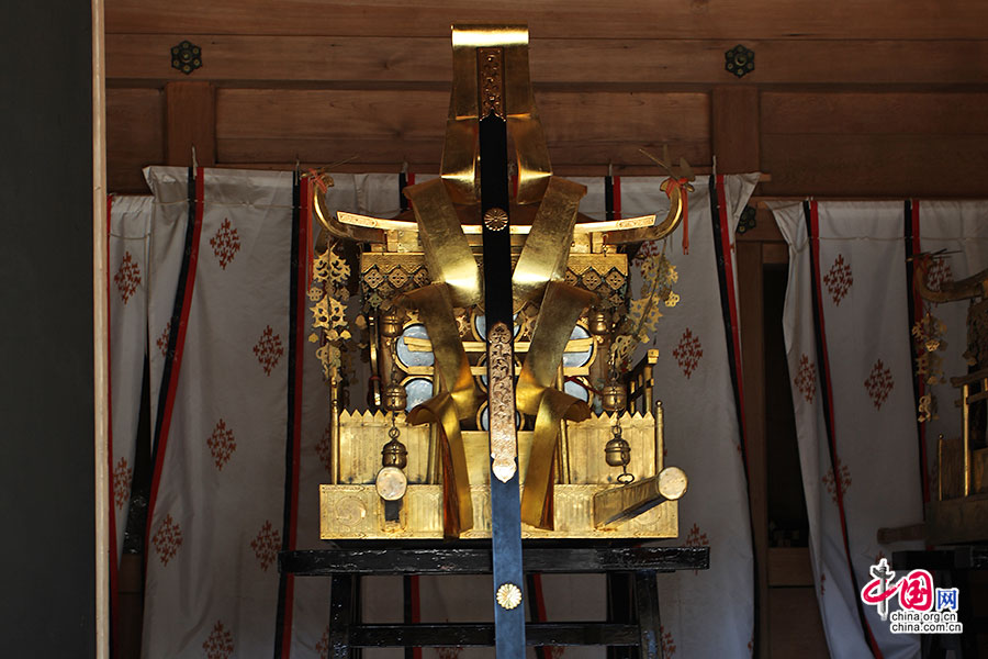 神舆舍内供奉着神轿