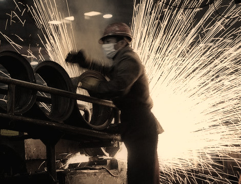 原材料价格走低 钢材出口增长快