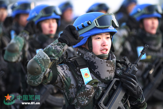 揭秘我国首支维和步兵营女兵班