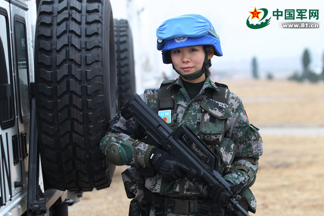 揭秘我国首支维和步兵营女兵班