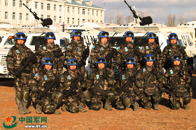 揭秘我国首支维和步兵营女兵班