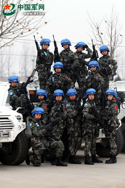 揭秘我国首支维和步兵营女兵班