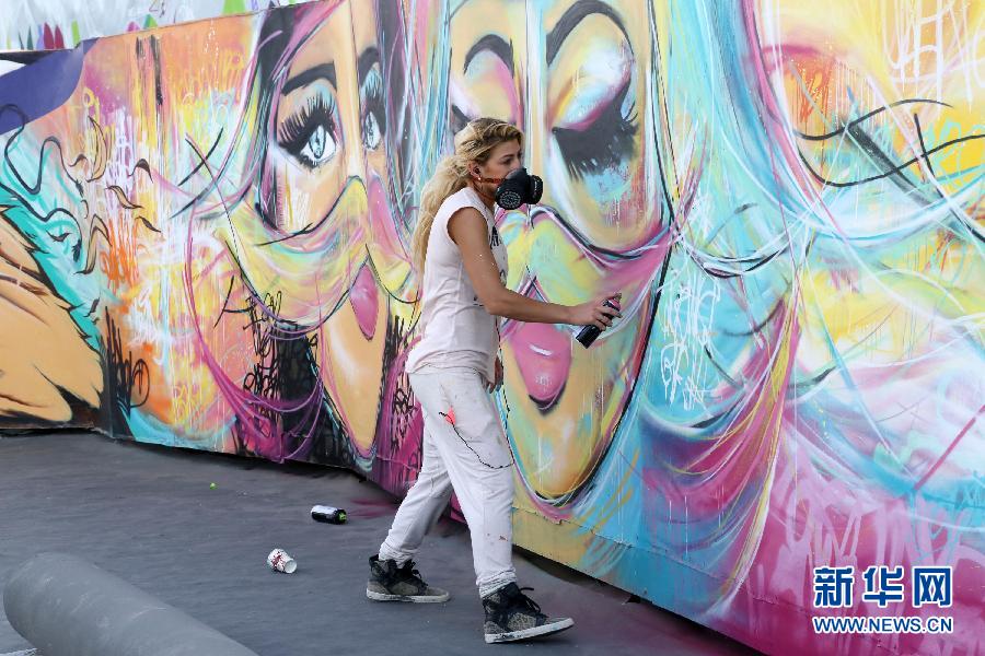 迪拜为国庆打造世界最长涂鸦作品