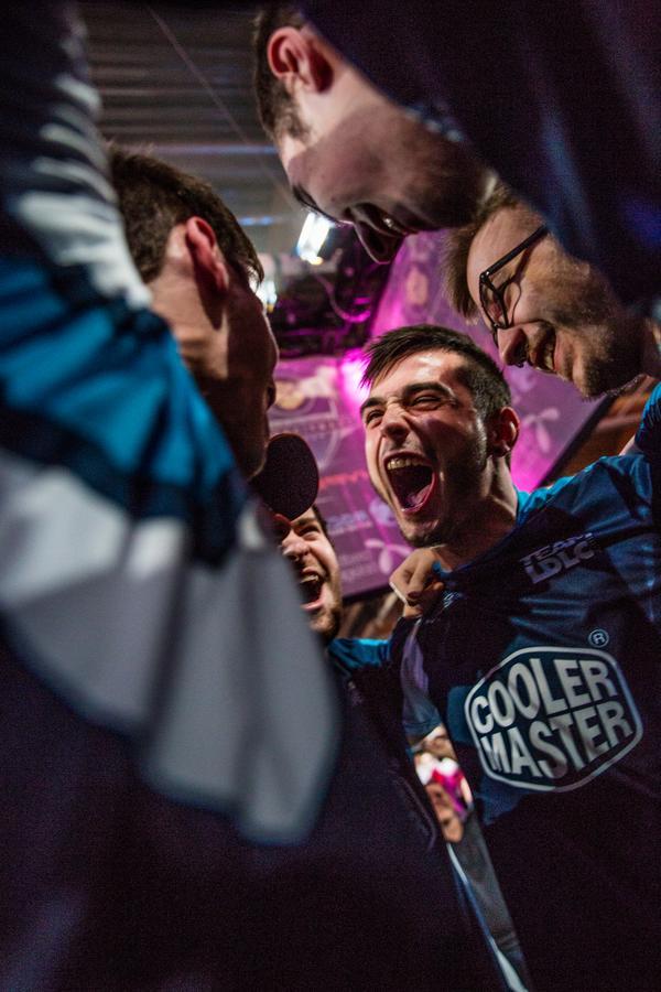 世界最大的“网吧”：26672名玩家一起狂欢