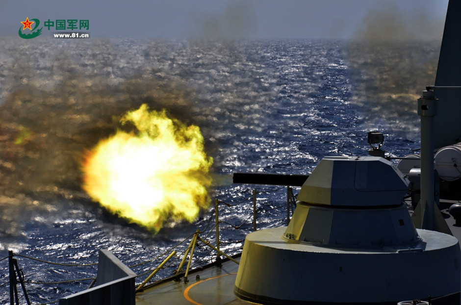 中國兩棲艦“中彈”後緊急攻防 火力全開