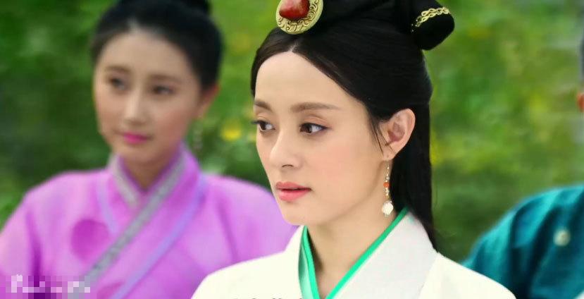 《芈月传》剧照曝光 孙俪抱黄轩生死与共同刘