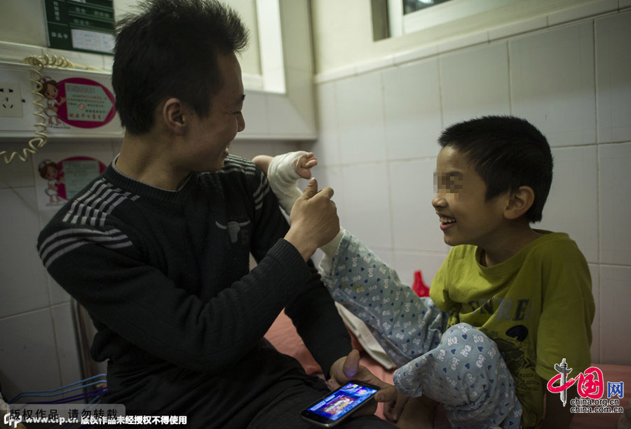 【中國故事】讓愛傳遞——一個肢殘志願者的故事