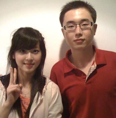 奶茶妹新欢张珈铭曝光 盘点奶茶妹六任绯闻男