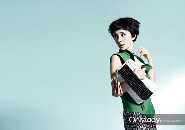 杨幂唐嫣同饰一角 短发LOOK谁更出位