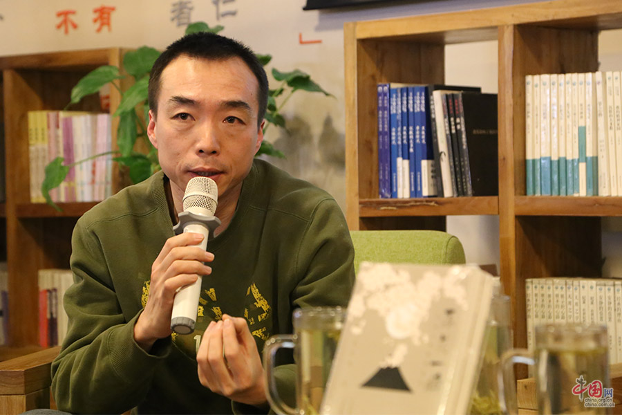 中国网 一起读书吧 日本人的精神底色 落花一瞬 王冲霄