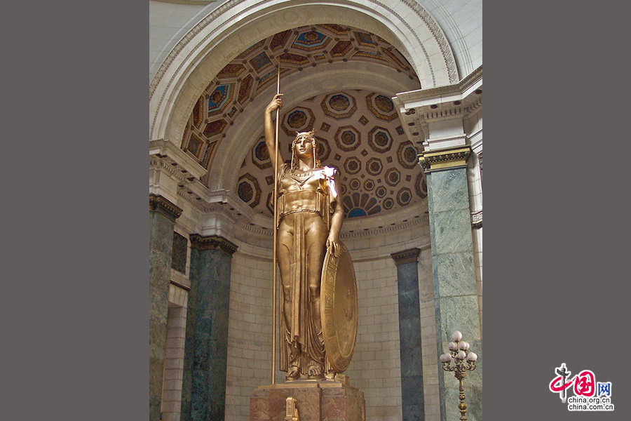 世界第三大的室内雕塑共和国女神