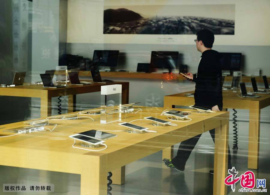 2015年01月22日，浙江省杭州市，拍摄到的西湖Apple Store。 中国网图片库 龙巍摄影