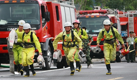 上海启动最大规模专职消防员招聘