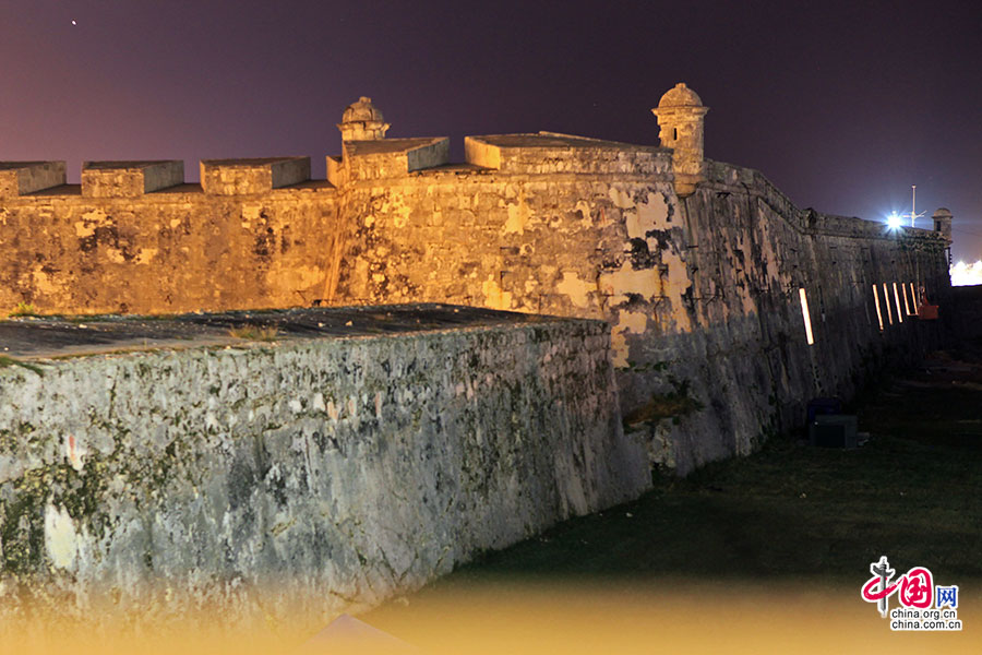 浓情古巴(二)圣卡洛斯城堡，在那段鸣炮关城门的历史里