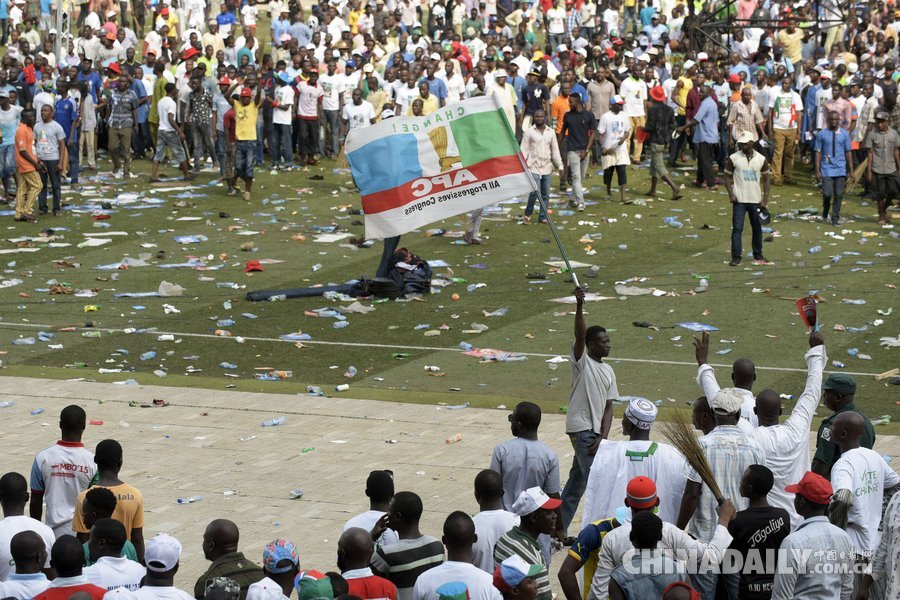 尼日利亞選舉集會現暴力踩踏事件 