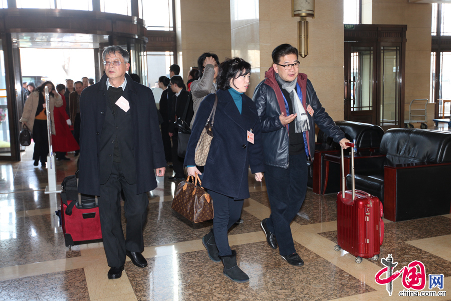 京西宾馆，上海团陆续到达驻地。 中国网记者 郑亮摄影