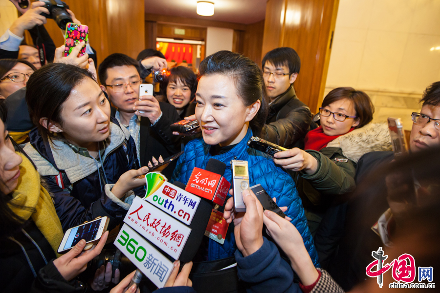 3月9日，全国政协委员宋祖英接受记者采访。 中国网记者 郑亮摄影