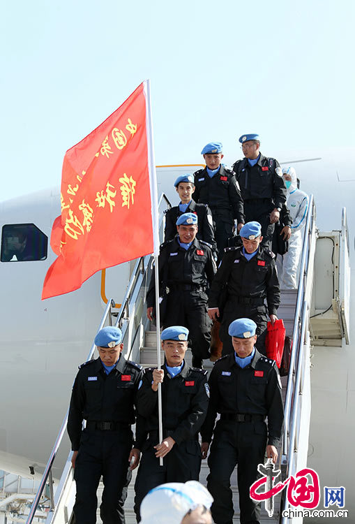 3月12日，中國第二支赴賴比瑞亞維和警察防暴隊圓滿完成任務凱旋回國。中國網圖片庫 托婭/攝