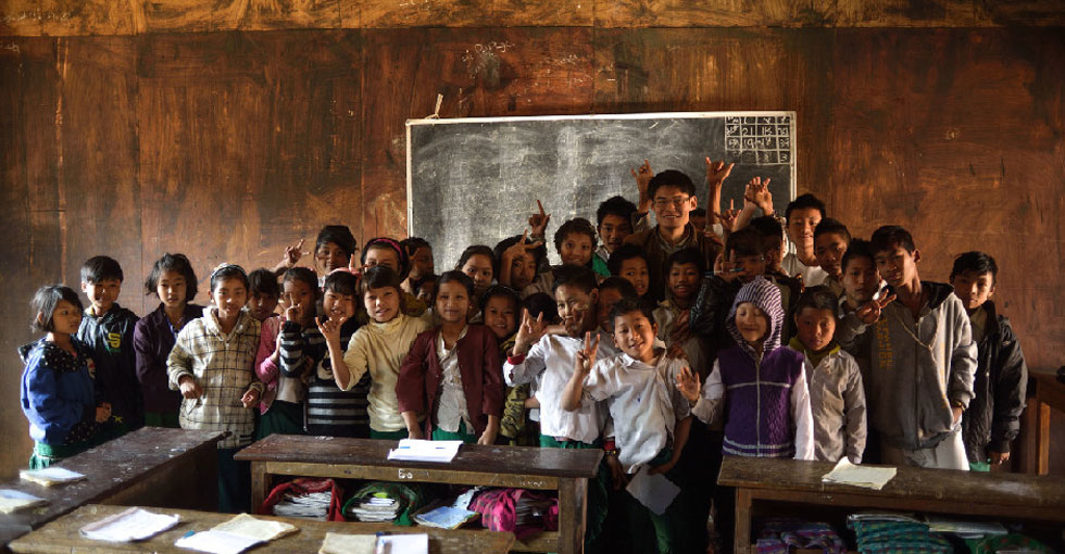 缅北战火下的中国老师