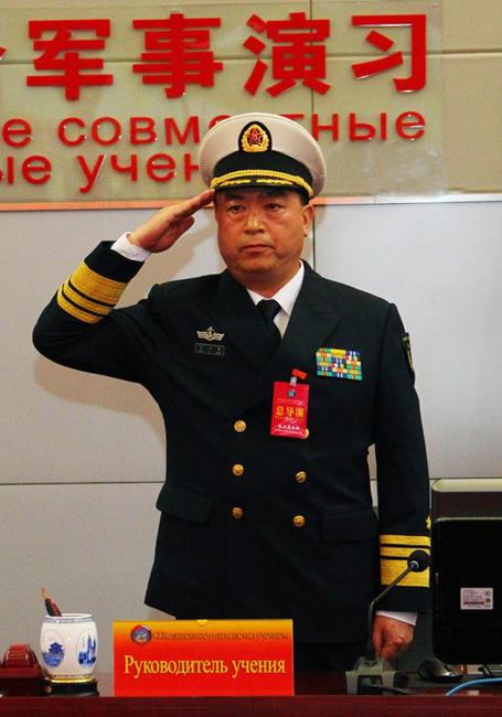 2006年08月,丁一平出任海军副司令员,12月任海军副司令员兼海军参谋长