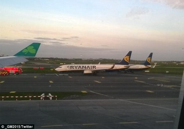 愛爾蘭一廉價航空兩客機發生擦碰