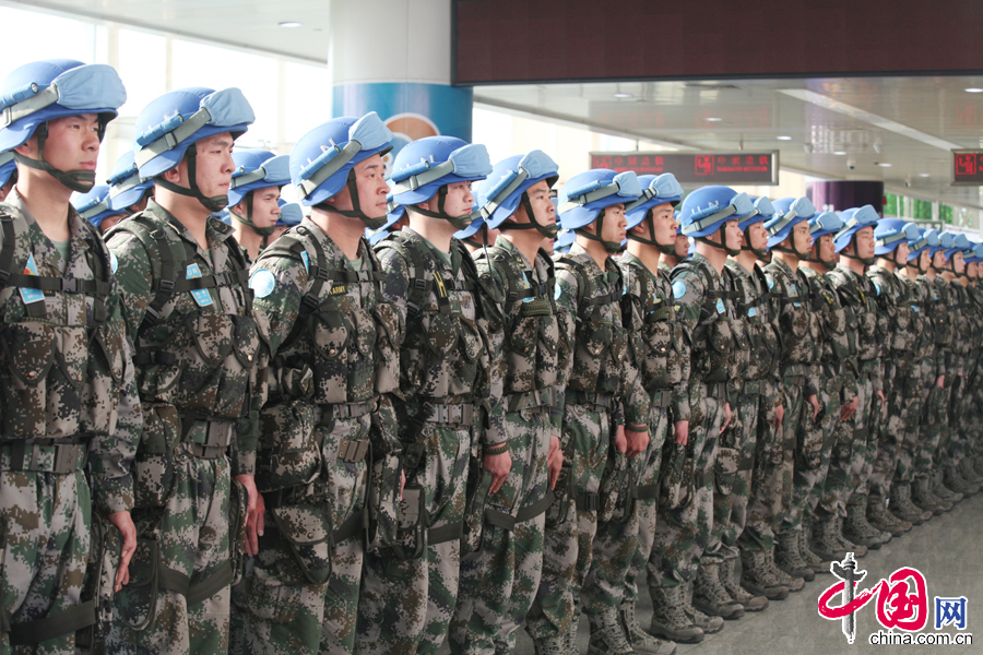 4月7日，中國首批赴南蘇丹維和步兵營後續分隊出征儀式現場。中國網李佳攝影