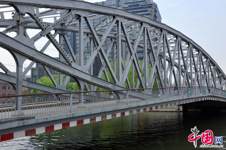 2015年4月18日，上海百岁老桥浙江路桥。中国网图片库周东潮摄影