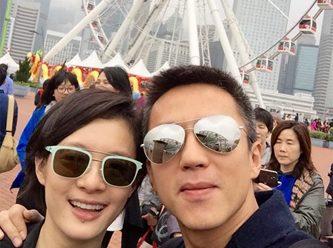  邓超孙俪 甜蜜约会 搂肩漫步似热恋情侣