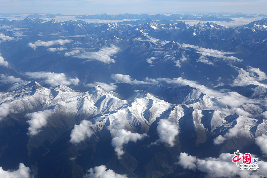 雪山連綿