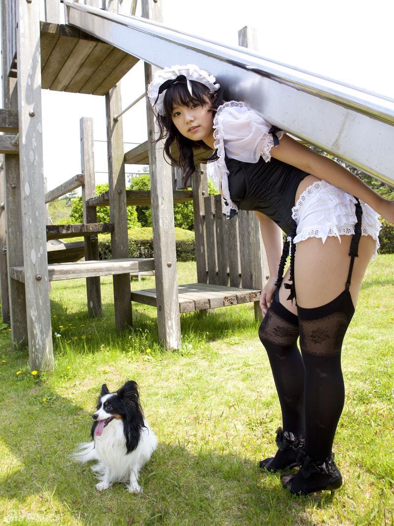 日本少女筱崎爱黑丝写真性感逼人 童颜巨乳