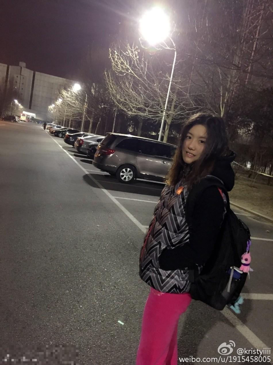 中国游泳女神刘湘泳装美照 清纯可爱压日本女星