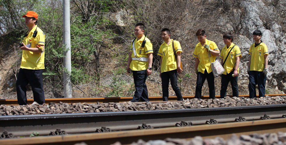 徒步1/4圈赤道的“孤独”